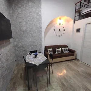 https://tapias-rooms-big.catania-hotels.net