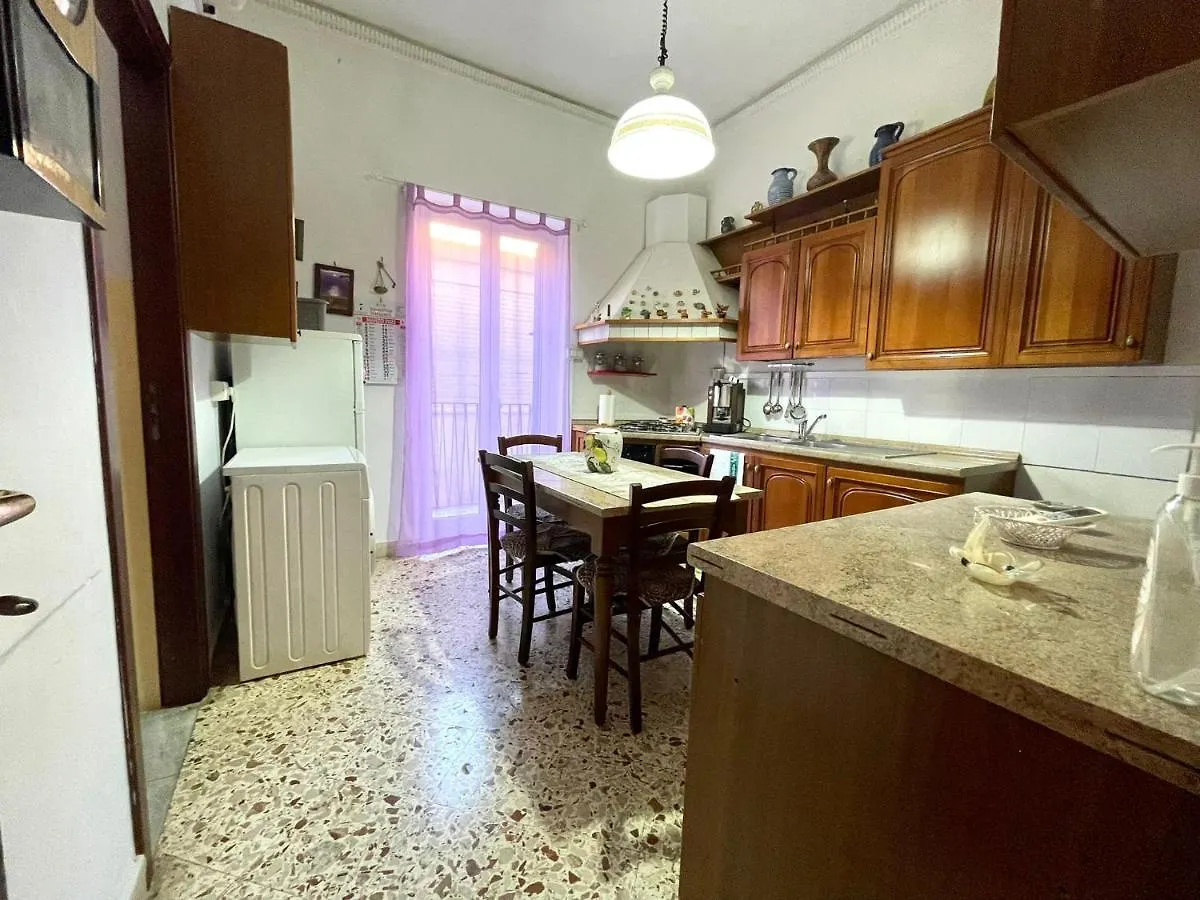 Appartamento Nonna Mari' Palermo 0*,